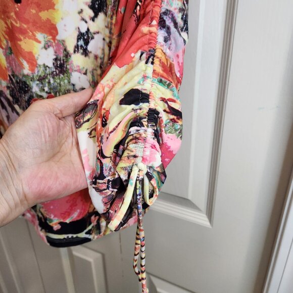 [M] Christopher & Banks Art Design Women's Top Size Medium Adjustable Sleeves - Picture 4 of 10